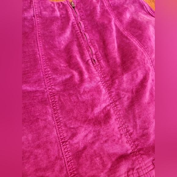 Free People - Crushed Velvet Mini Skirt in Fuschia - Picture 5 of 5